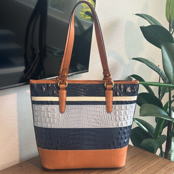 NEW - Brahmin Multi-Color Croc-Embossed Should Bag - See Video! - Picture 15 of 16